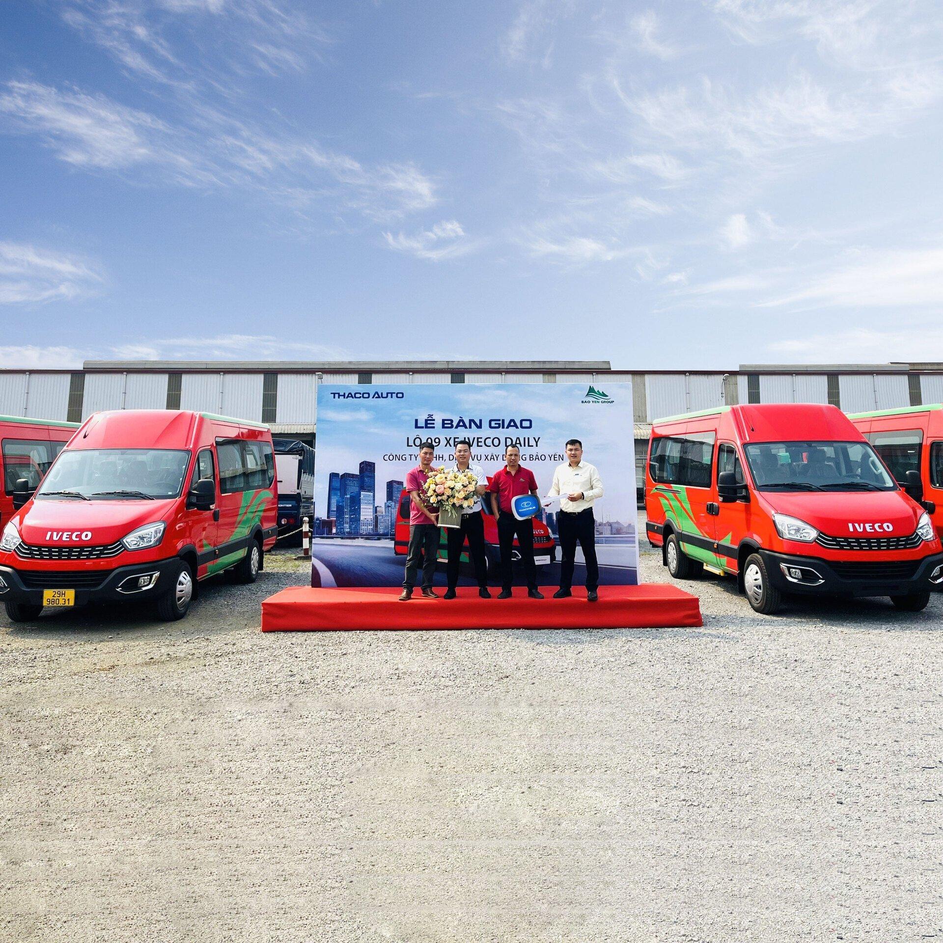ban-giao-lo-09-xe-iveco-daily-cho-cong-ty-tnhh-du-lich-dich-vu-xay-dung-bao-yen